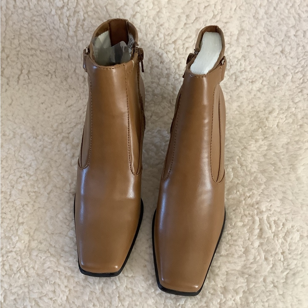 CLEARANCE NIB SZ 8.5 CAMEL ANKLE BOOTS LIFE STRIDE